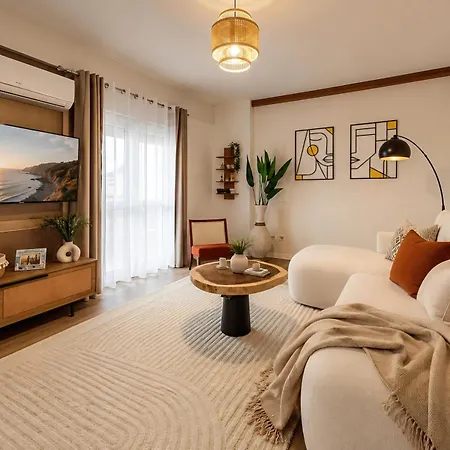Big Center Beachfront *